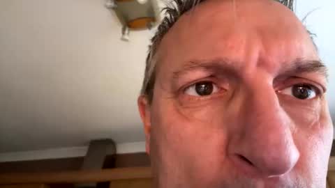 Snapshot of icums4u chatting on 09/27/25, 07:35 icums4u online show from 09/27/25, 07:35