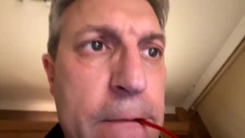 Snapshot of icums4u chatting on 10/07/25, 09:34 icums4u online show from 10/07/25, 09:34