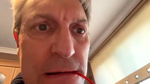 Snapshot of icums4u chatting on 10/29/25, 03:58 icums4u online show from 10/29/25, 03:58