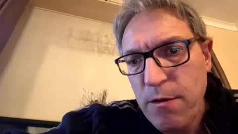 icums4u online show from 11/27/25, 05:04