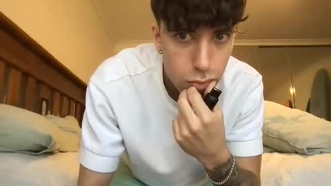 icyninesix online show from 02/19/25, 03:06