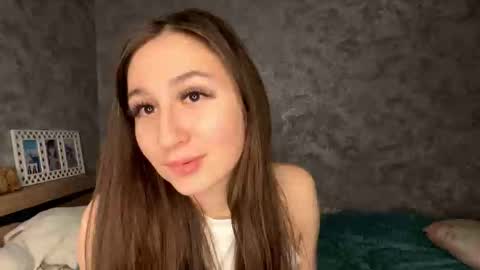 Snapshot of idellmannheim chatting on 11/30/25, 05:17 Sofi online show from 11/30/25, 05:17