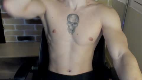 Snapshot of idkiww chatting on 01/18/26, 08:01 yo online show from 01/18/26, 08:01