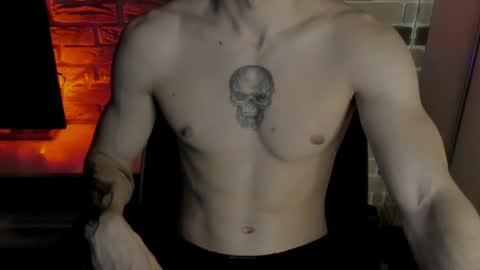 Snapshot of idkiww chatting on 04/11/26, 08:02 yo online show from 04/11/26, 08:02