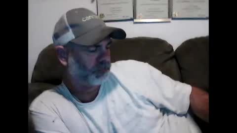 idkwhyidothis348732 online show from 01/08/25, 01:42