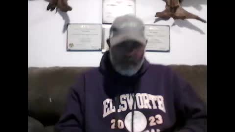 idkwhyidothis348732 online show from 01/28/25, 01:05