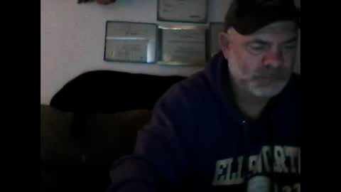 idkwhyidothis348732 online show from 02/16/25, 03:05