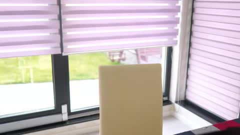 Snapshot of idontlikeguccibelts chatting on 03/23/26, 04:00 Little Flower online show from 03/23/26, 04:00