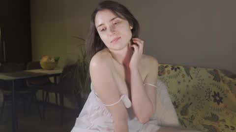 Belle online show from 01/18/25, 05:15