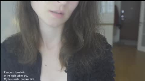 Belle online show from 09/22/25, 11:01