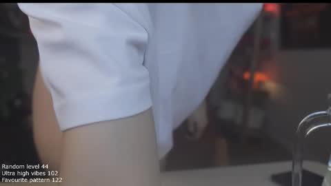 Snapshot of ifyouleave chatting on 03/10/26, 11:48 Belle online show from 03/10/26, 11:48