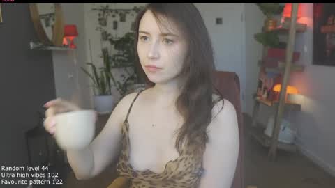 Snapshot of ifyouleave chatting on 04/02/26, 10:35 Belle online show from 04/02/26, 10:35