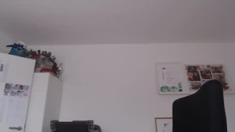 Snapshot of iggi2707 chatting on 01/24/25, 11:48 ner d online show from 01/24/25, 11:48