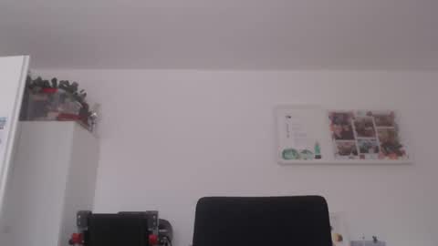 Snapshot of iggi2707 chatting on 02/07/25, 08:55 ner d online show from 02/07/25, 08:55