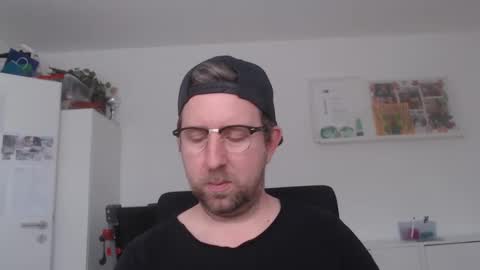 Snapshot of iggi2707 chatting on 02/15/25, 10:11 ner d online show from 02/15/25, 10:11