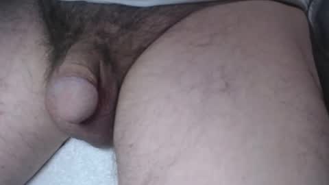 Snapshot of igloo73 chatting on 12/21/25, 07:48 AverageGuy online show from 12/21/25, 07:48