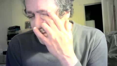 ignoredlittlestloser online show from 02/15/25, 06:12