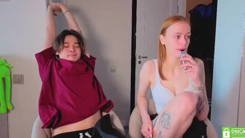 Snapshot of ihavepaws33 chatting on 02/12/26, 10:43 Julia and Mira online show from 02/12/26, 10:43