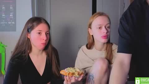 Snapshot of ihavepaws33 chatting on 03/17/26, 08:17 Julia and Mira online show from 03/17/26, 08:17