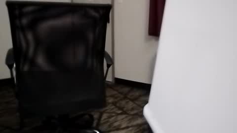 Snapshot of ihktqjtwzczh chatting on 04/19/26, 07:51 ihktqjtwzczh online show from 04/19/26, 07:51