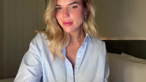 Snapshot of iiivy_ chatting on 12/07/24, 04:31 Ivy online show from 12/07/24, 04:31