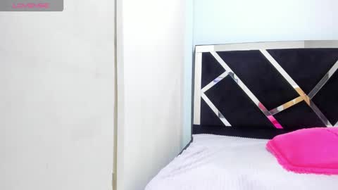 Isabella online show from 10/27/25, 05:50