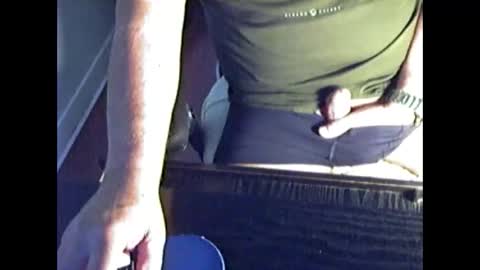 ikissuuuu online show from 04/25/26, 02:14