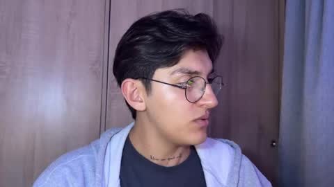 Snapshot of ikyan_nc chatting on 09/24/25, 02:37 ikyan_nc online show from 09/24/25, 02:37