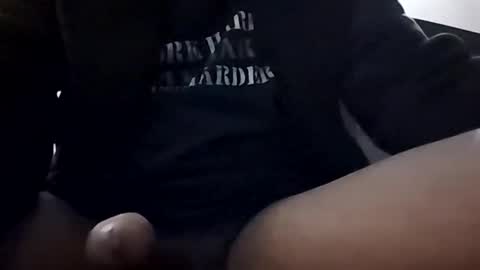 Snapshot of ikylong chatting on 12/12/24, 05:04 Iky online show from 12/12/24, 05:04