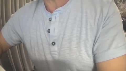 Snapshot of il_undercover chatting on 01/24/25, 11:26 il_undercover online show from 01/24/25, 11:26