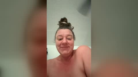 ilanamumma online show from 06/09/26, 12:28