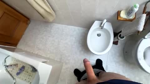 Snapshot of ilconte81 chatting on 12/23/24, 01:45 ilconte81 online show from 12/23/24, 01:45