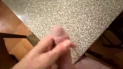 Snapshot of ilconte81 chatting on 01/22/25, 10:37 ilconte81 online show from 01/22/25, 10:37