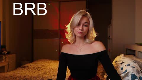 ileanacampbel online show from 01/02/25, 05:46