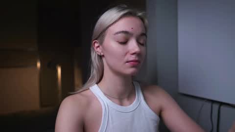 ileanacampbel online show from 01/04/25, 06:09