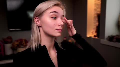 ileanacampbel online show from 01/13/25, 08:15