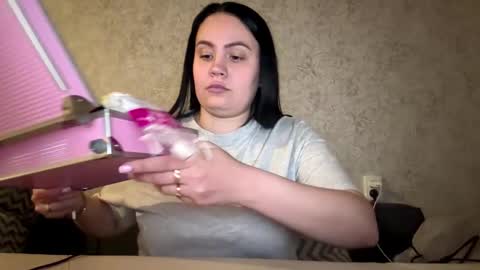 Snapshot of ileanapomponi chatting on 03/14/26, 04:45 Val online show from 03/14/26, 04:45