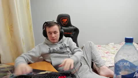 iliaskris online show from 12/01/25, 04:17