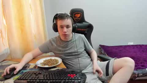 Snapshot of iliaskrislove chatting on 12/18/25, 07:36 iliaskris online show from 12/18/25, 07:36