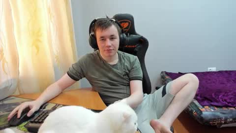 Snapshot of iliaskrislove chatting on 12/20/25, 06:31 iliaskris online show from 12/20/25, 06:31