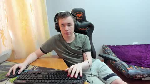 Snapshot of iliaskrislove chatting on 12/21/25, 09:05 iliaskris online show from 12/21/25, 09:05