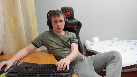 Snapshot of iliaskrislove chatting on 01/07/26, 04:26 iliaskris online show from 01/07/26, 04:26