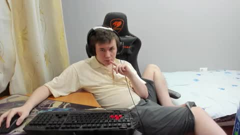 Snapshot of iliaskrislove chatting on 01/10/26, 12:45 iliaskris online show from 01/10/26, 12:45