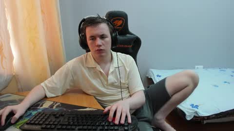 Snapshot of iliaskrislove chatting on 01/12/26, 10:20 iliaskris online show from 01/12/26, 10:20