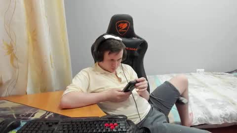 Snapshot of iliaskrislove chatting on 02/09/26, 01:04 iliaskris online show from 02/09/26, 01:04