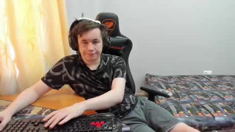 Snapshot of iliaskrislove chatting on 03/16/26, 12:31 iliaskris online show from 03/16/26, 12:31