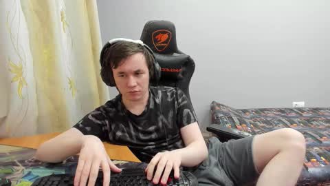 Snapshot of iliaskrislove chatting on 03/17/26, 12:37 iliaskris online show from 03/17/26, 12:37