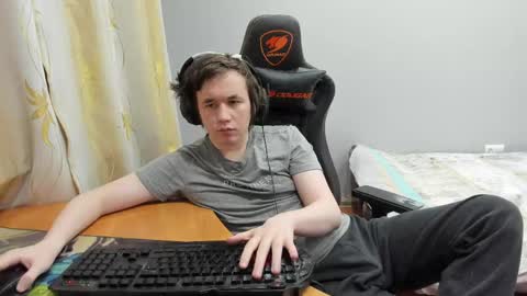 Snapshot of iliaskrislove chatting on 03/20/26, 08:03 iliaskris online show from 03/20/26, 08:03