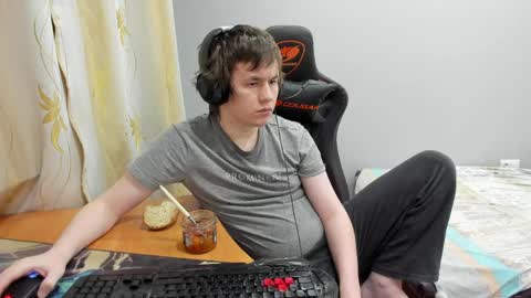 Snapshot of iliaskrislove chatting on 03/23/26, 12:47 iliaskris online show from 03/23/26, 12:47