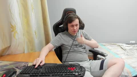 Snapshot of iliaskrislove chatting on 03/27/26, 08:30 iliaskris online show from 03/27/26, 08:30